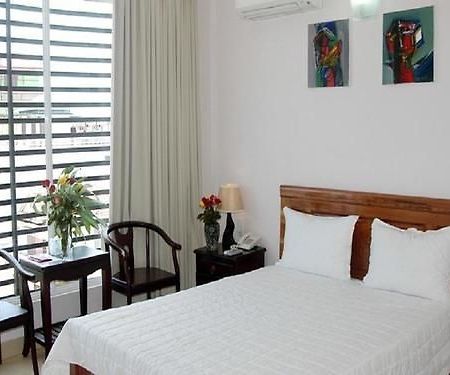 Hoa Dong Duong Hotel Хошимін Екстер'єр фото